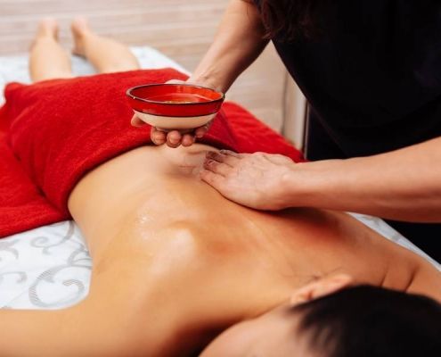 Ritual ayurveda abhyanga